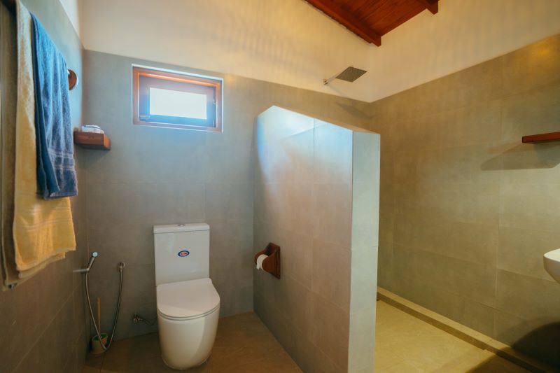 bathroom of the Air conditioning room with wooden roof